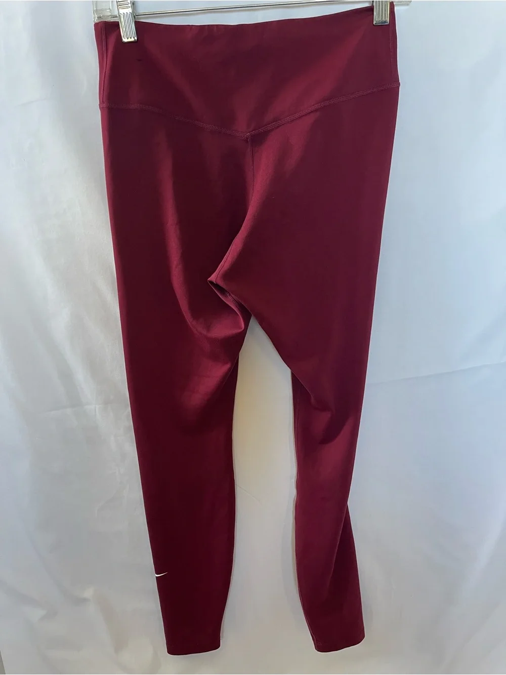 NIKE Girls' Burgundy Active Leggings